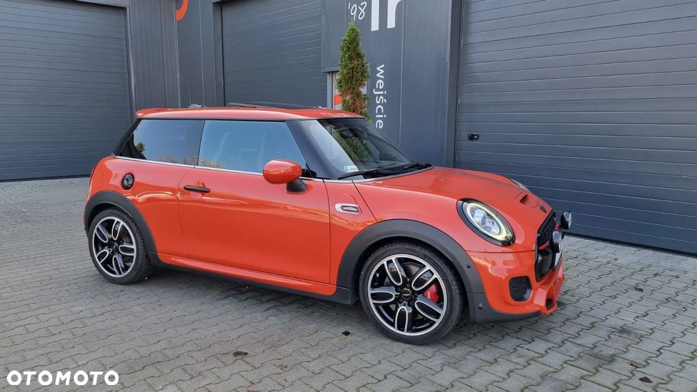 MINI John Cooper Works - 2