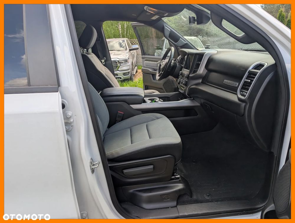 RAM 1500 Crew Cab Shortbed Bighorn - 20