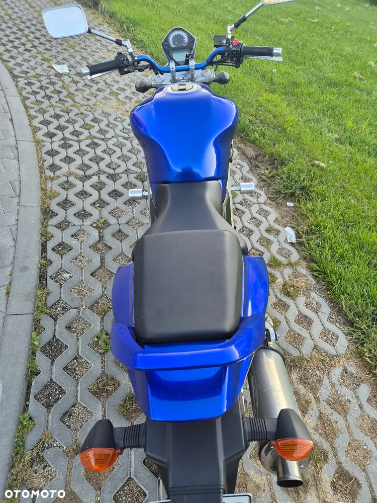 Suzuki SV - 8