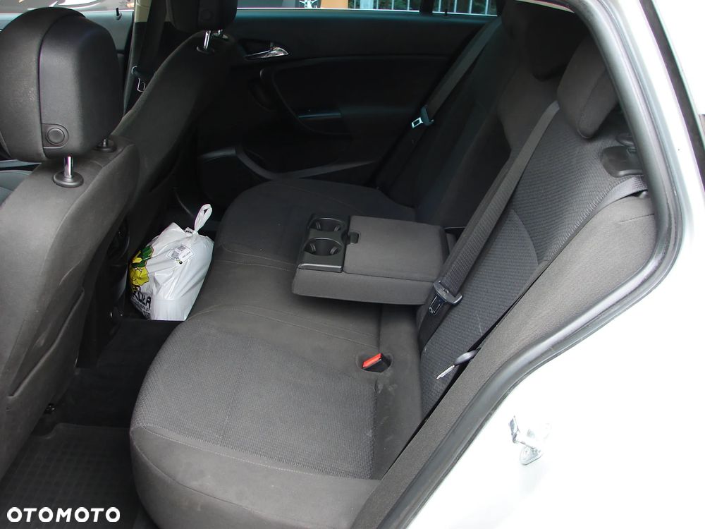 Opel Insignia - 14
