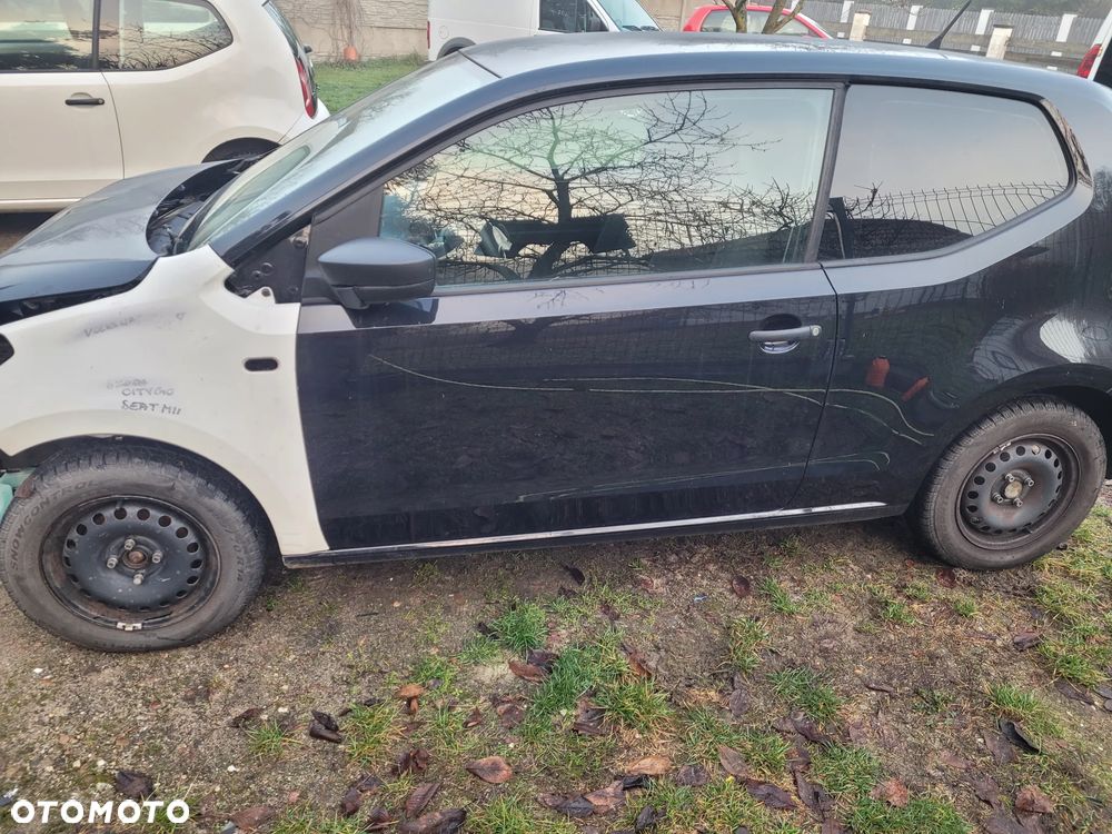 Volkswagen up! high - 13