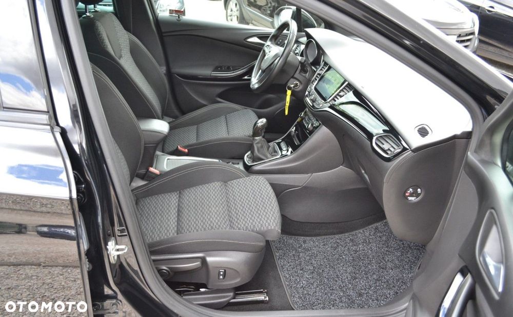 Opel Astra 1.4 Turbo Innovation - 35