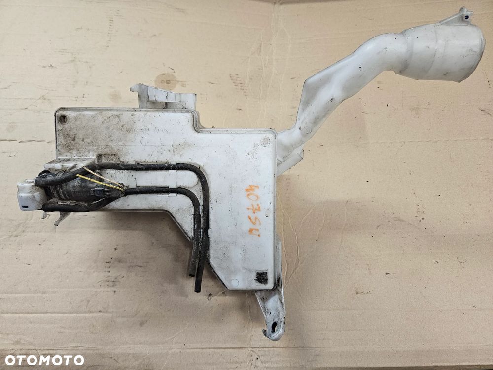 Peugeot 407 zbiorniczek płynu spryskiwaczy
