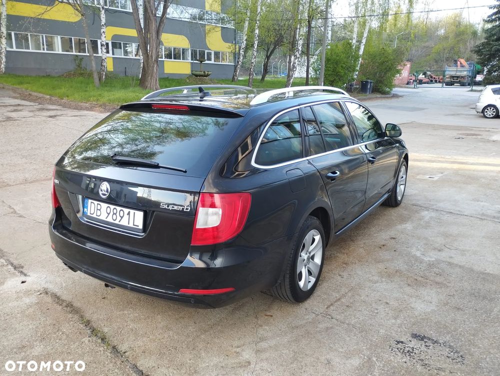 Skoda Superb 2.0 TDI 4x4 Ambition - 16