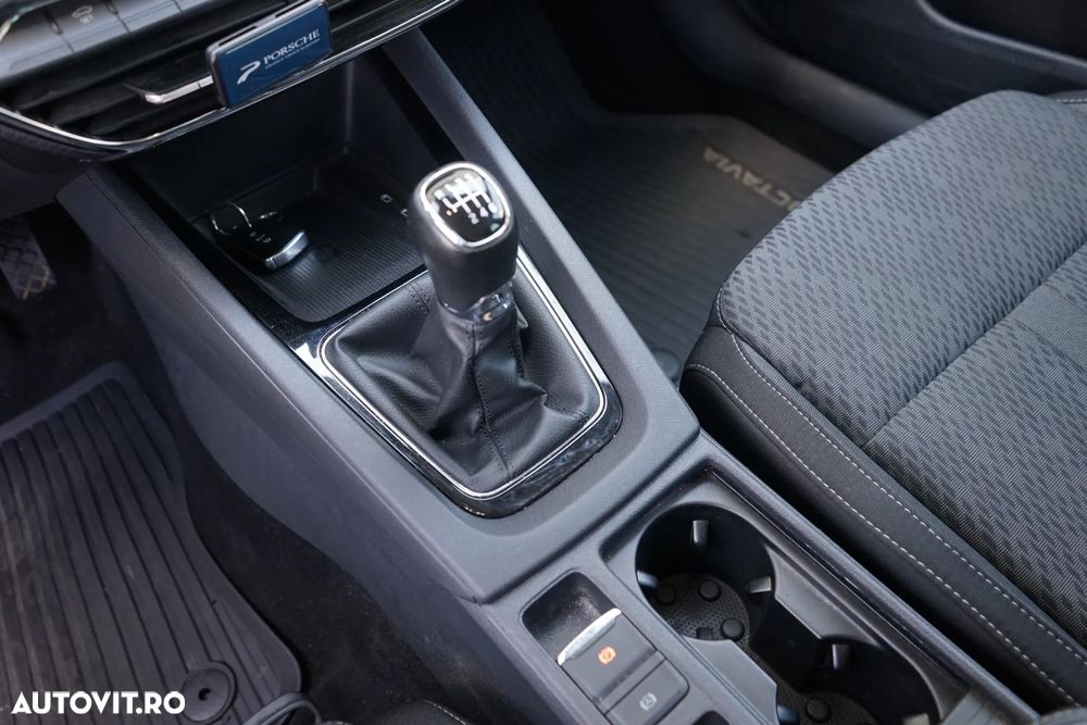 Skoda Octavia 2.0 TDI Style - 24