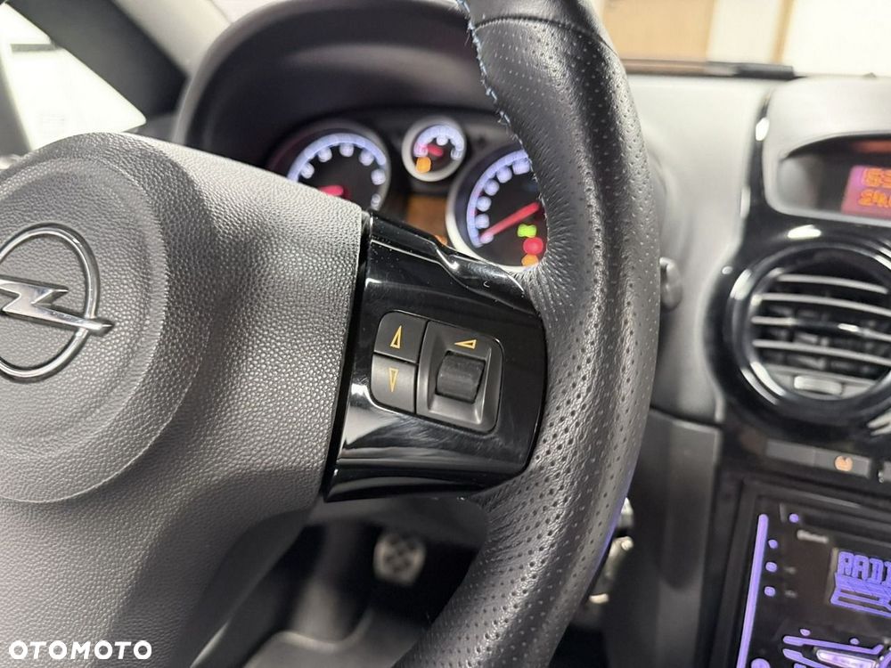 Opel Corsa 1.6 Turbo OPC - 22