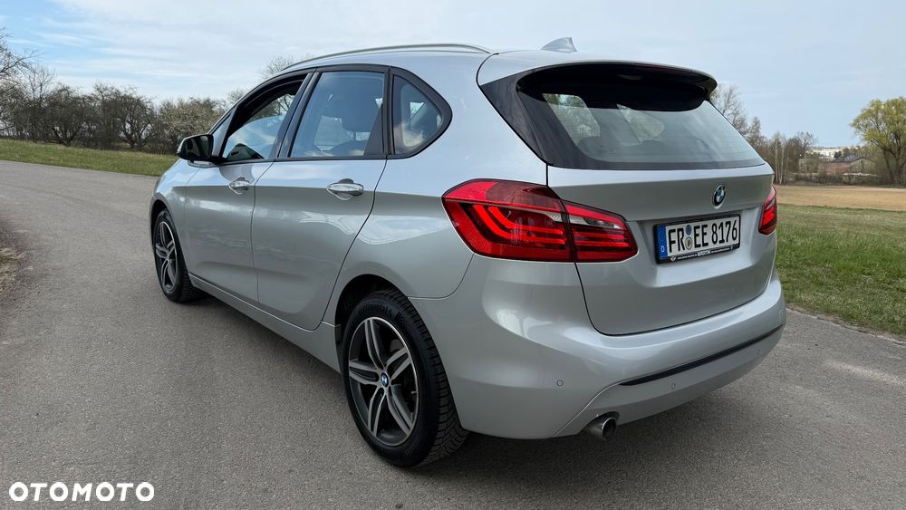 BMW Seria 2 218d Sport-Aut - 31