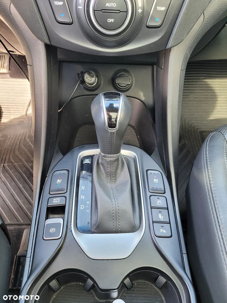 Hyundai Grand Santa Fe Grand blue 2.2 CRDI 4WD Automatik Premium - 22