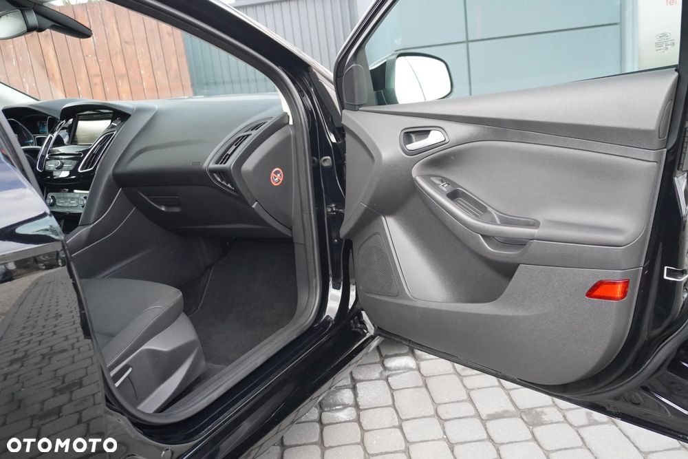 Ford Focus 1.5 TDCi Platinium X - 25