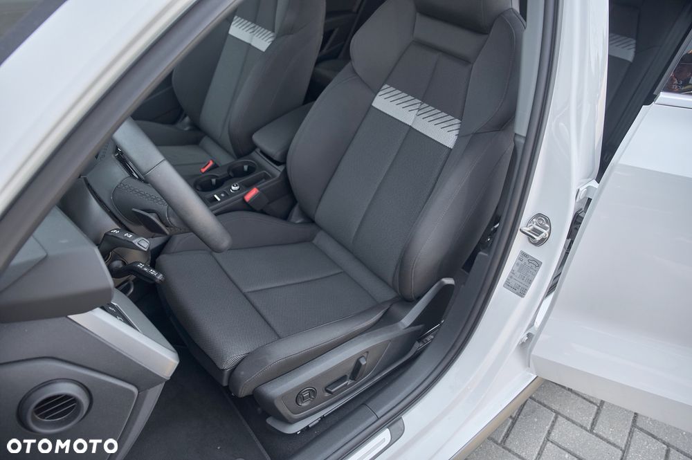 Audi A3 Limousine 35 TFSI mHEV S Line S tronic - 26