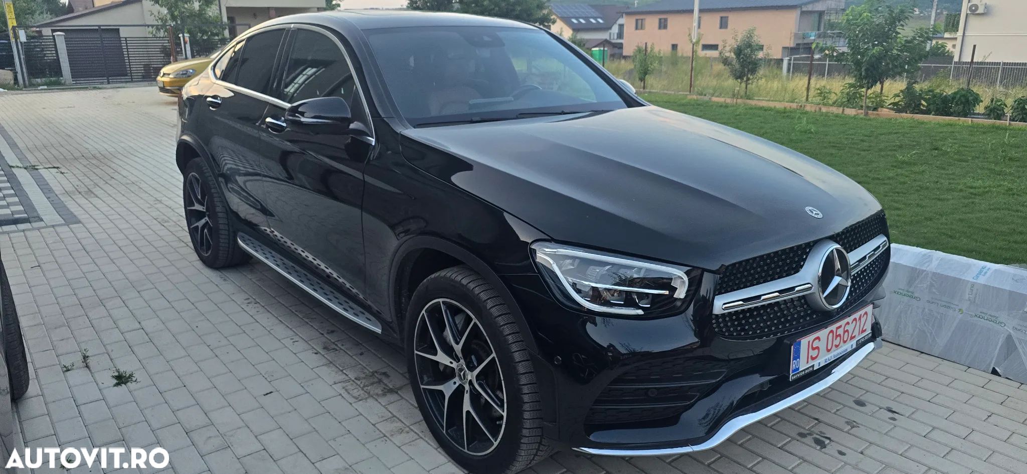 Mercedes-Benz GLC Coupe 300 e 4Matic 9G-TRONIC - 1