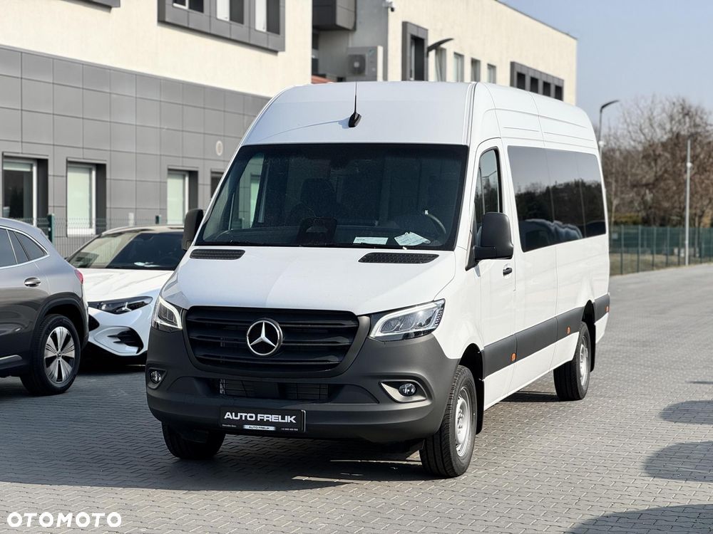 Mercedes-Benz Sprinter - 4