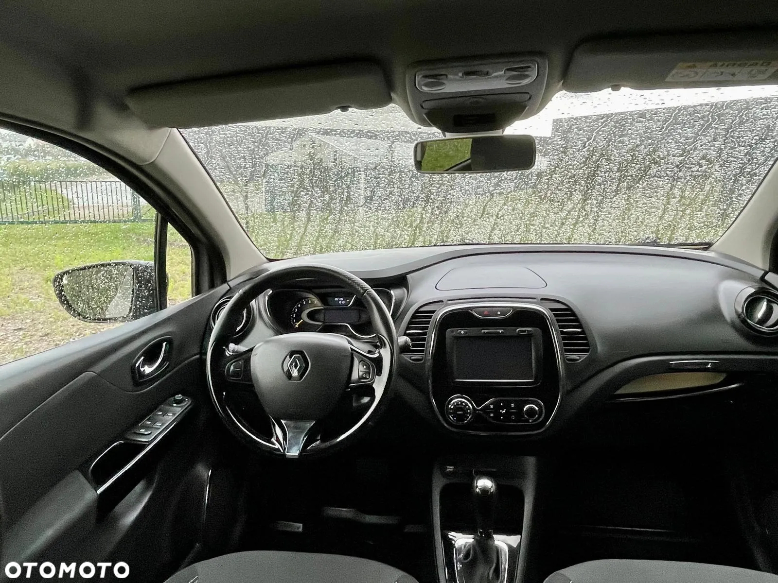 Renault Captur 1.2 TCe Zen EDC - 10