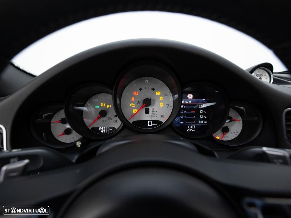 Porsche 911 (991) - 24