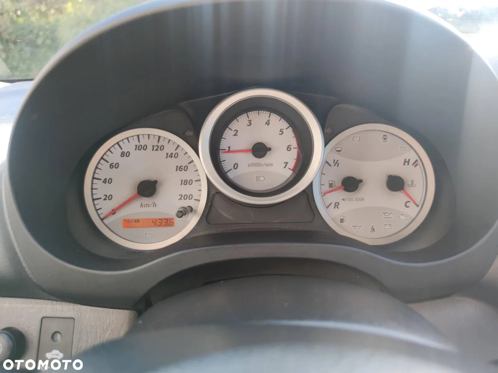 Toyota RAV4 - 8