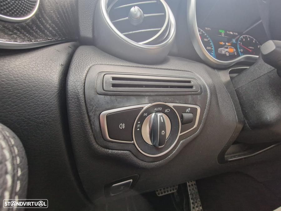 Mercedes-Benz GLC 300 e 4Matic - 12