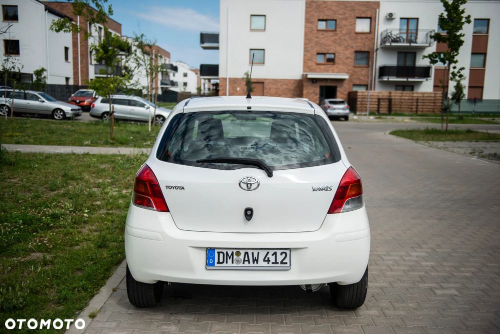 Toyota Yaris 1.0 VVT-i Cool - 13