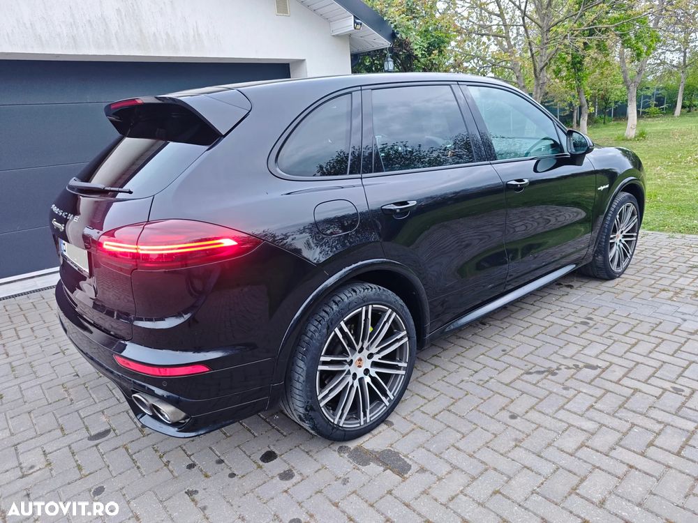 Porsche Cayenne S E-Hybrid Platinum Edition - 10