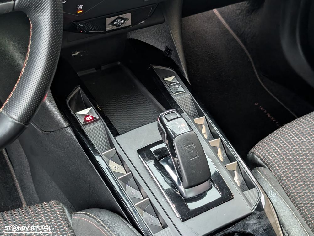 DS DS3 Crossback E-TENSE PERFORMANCE LINE + - 13