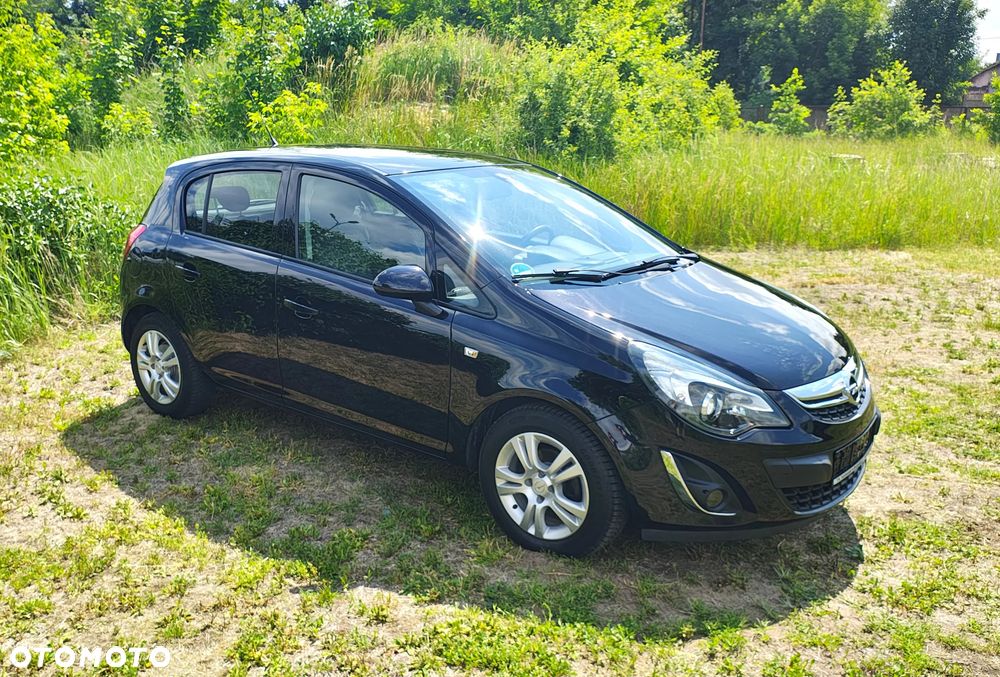 Opel Corsa 1.4 16V Cosmo - 14