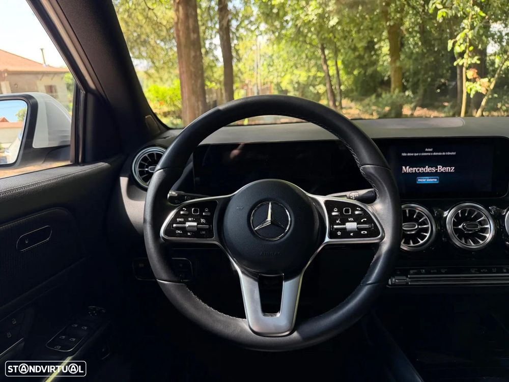 Mercedes-Benz GLA 250 e 8G-DCT Special Edition - 22