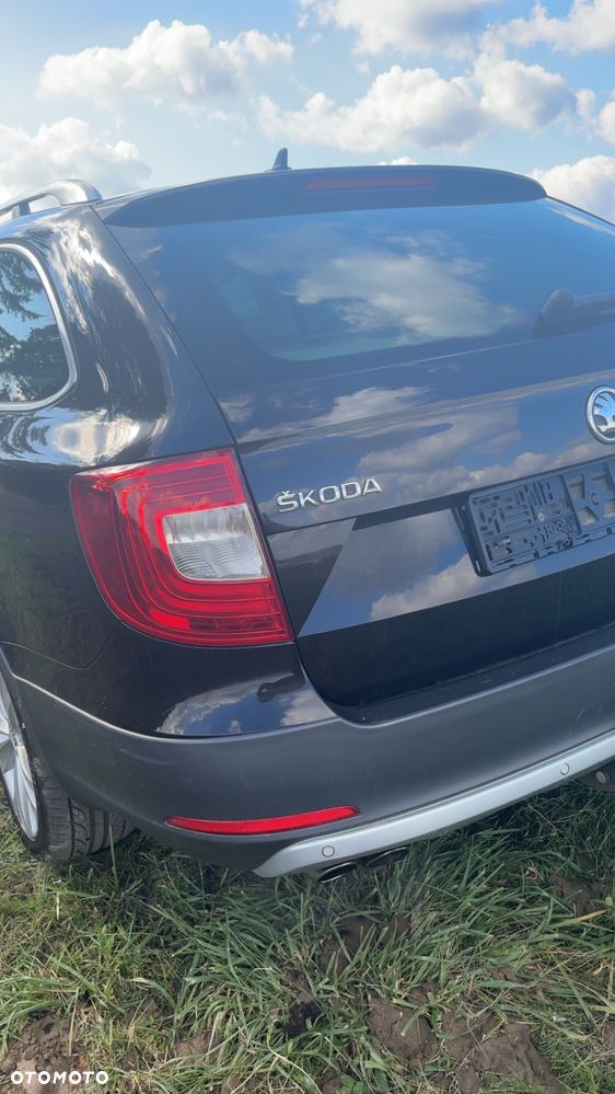 Skoda Superb 2.0 TDI 4x4 Platinum Outdoor DSG - 7