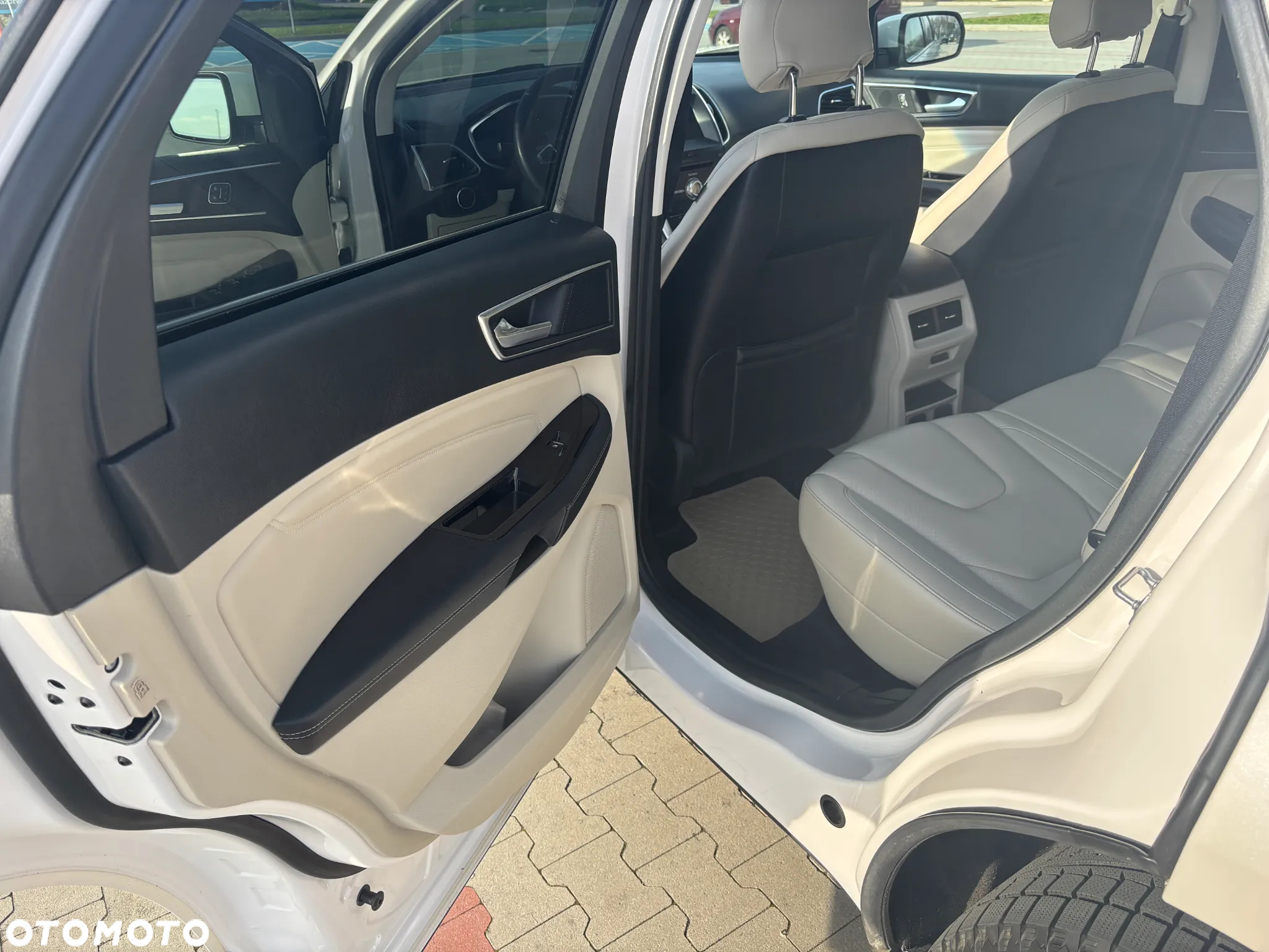 Ford Edge - 6