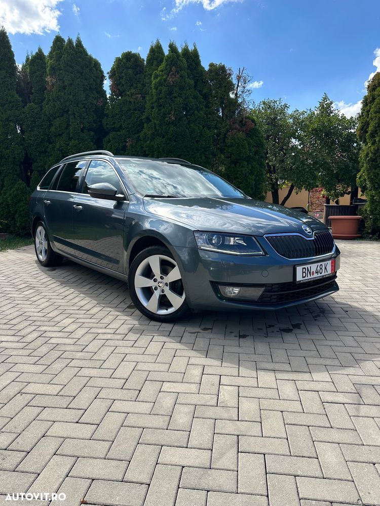 Skoda Octavia 2.0 TDI Premium Edition - 2