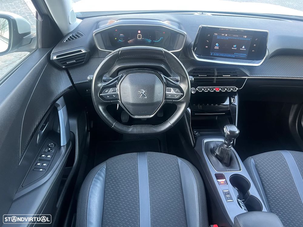 Peugeot 2008 1.2 PureTech Allure - 18