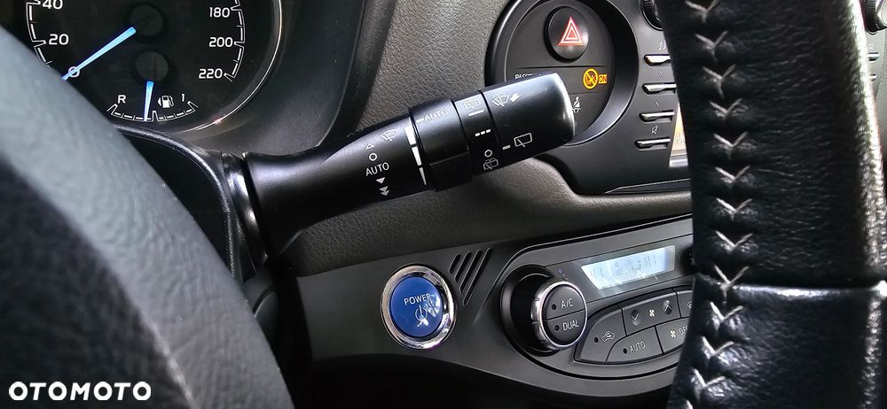 Toyota Yaris Hybrid 100 Premium EU6 - 35