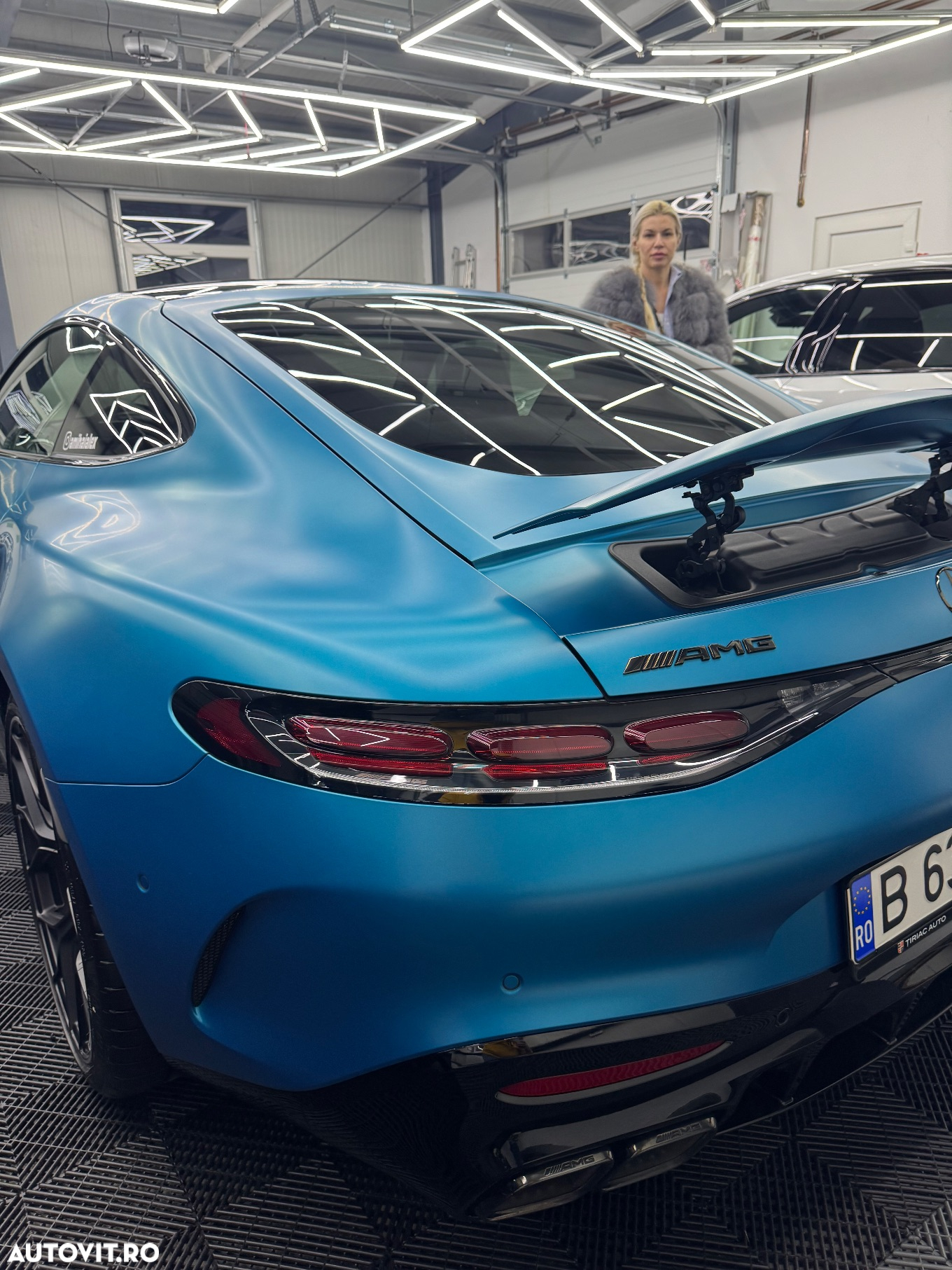Mercedes-Benz AMG GT R Roadster - 16