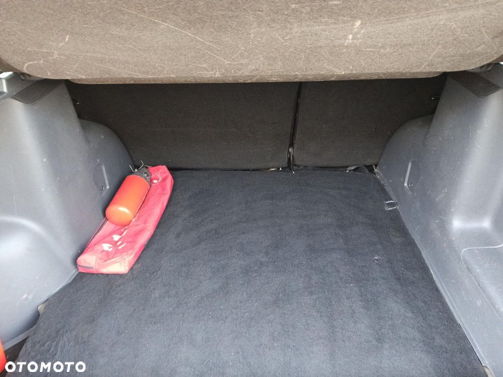 Dacia Duster 1.6 - 18