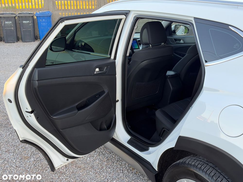 Hyundai Tucson 2.0 CRDI 2WD Style - 33