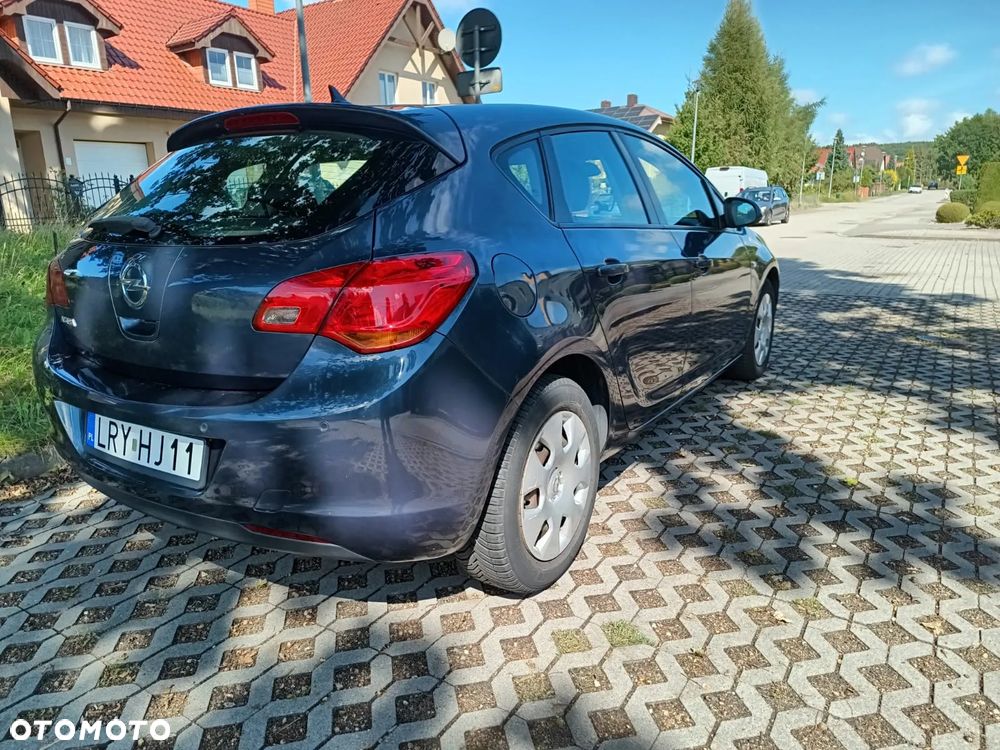 Opel Astra 1.6 Enjoy - 6