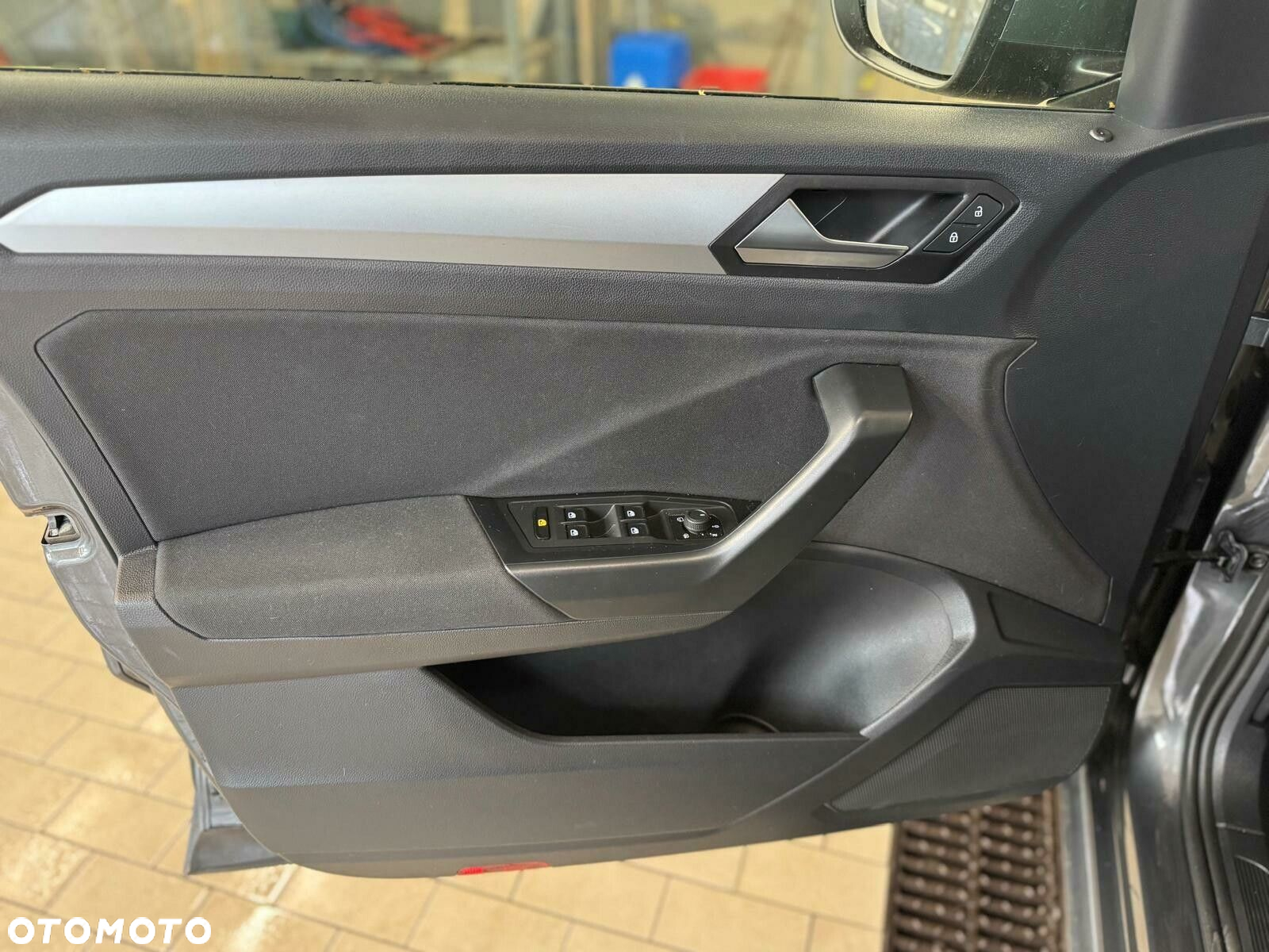 Volkswagen T-Roc 1.5 TSI Life DSG - 21