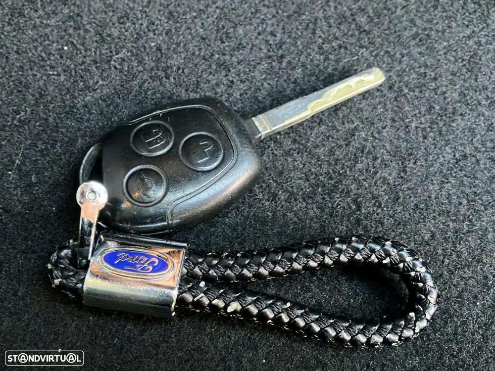 Ford Tourneo Courier 1.0 EcoBoost Ambiente - 18