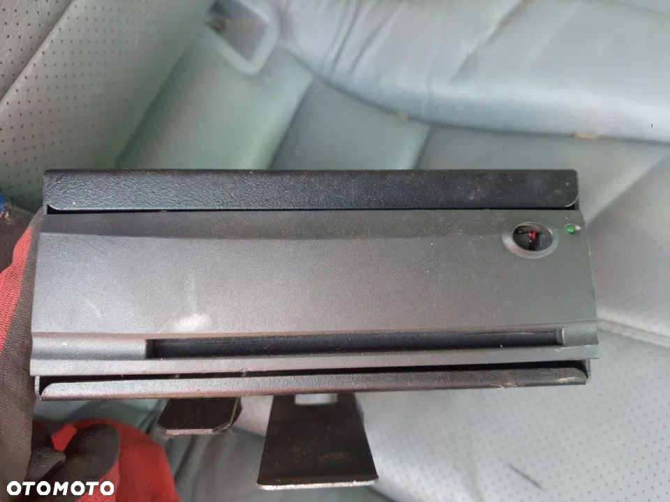 Monitor telewizor DVD dodatkowy w suficie mercedes W163 ML - 6