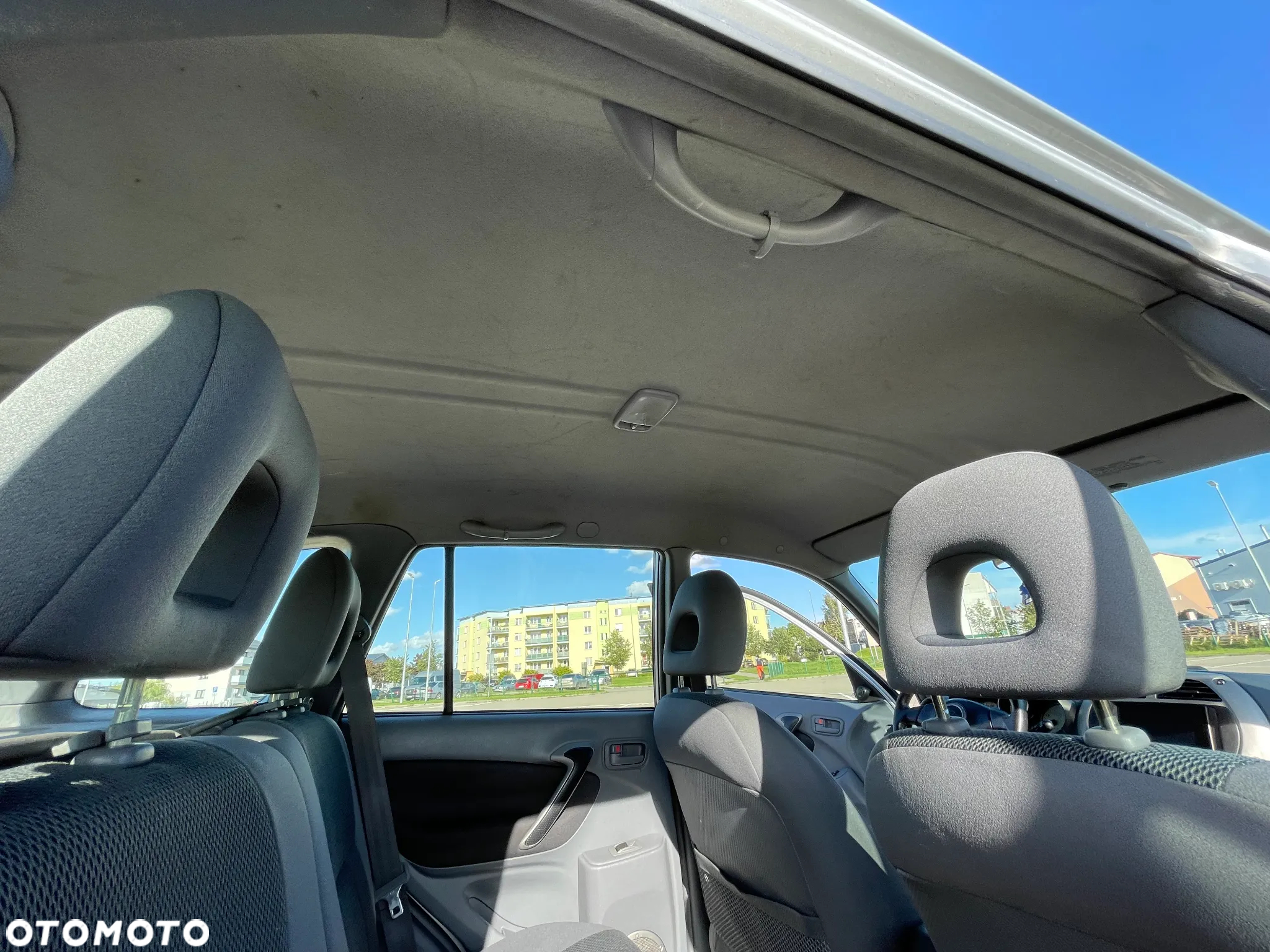 Toyota RAV4 - 11