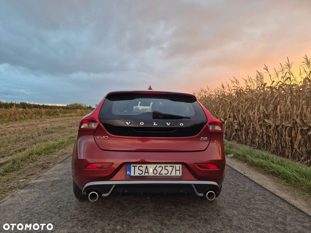 Volvo V40 2015 photo 5