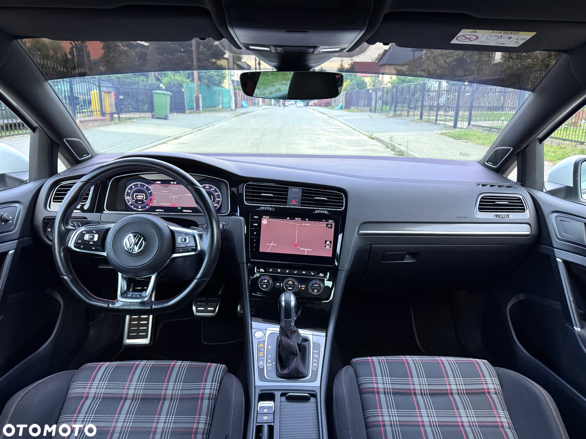 Volkswagen Golf VII 2.0 TSI GTI TCR DSG - 9