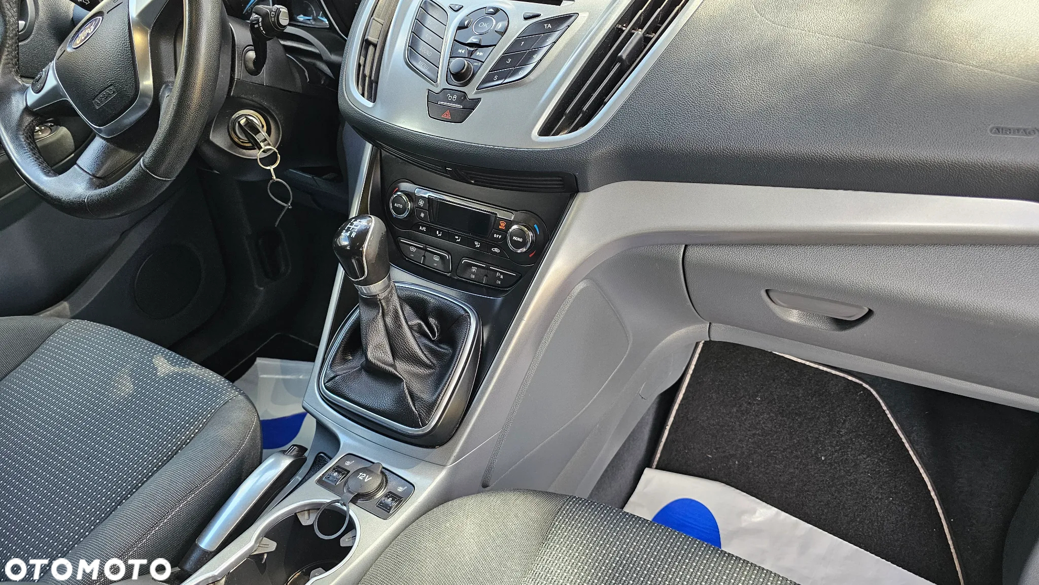 Ford C-MAX 1.6 Titanium - 17