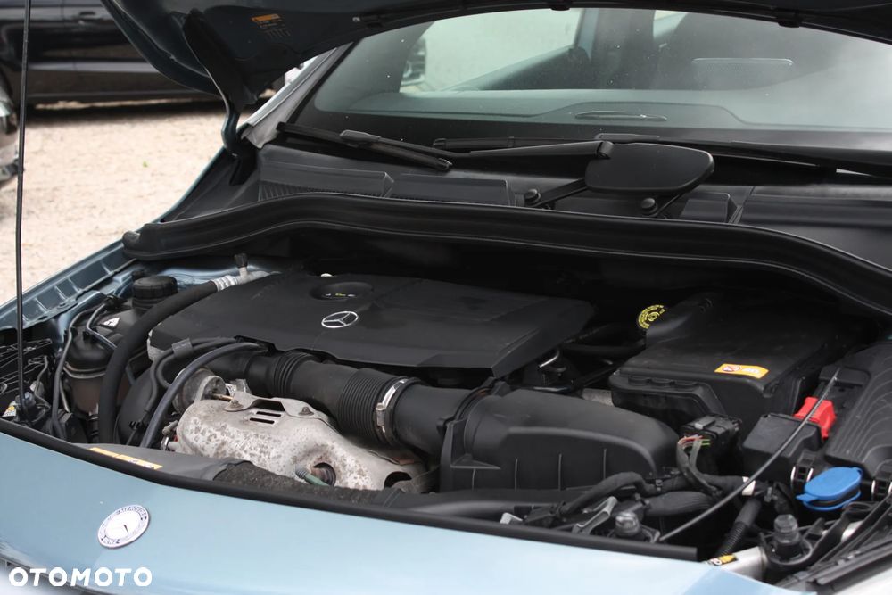 Mercedes-Benz Klasa B 200 (BlueEFFICIENCY) 7G-DCT - 32
