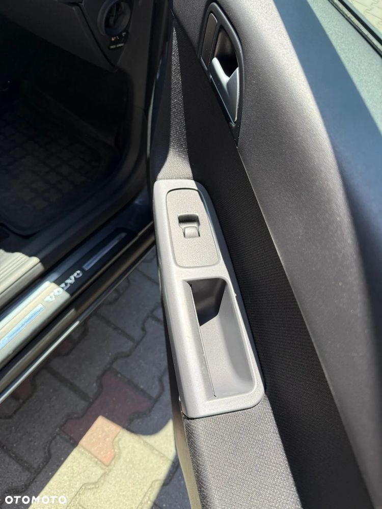 Volvo S40 2.0 - 8
