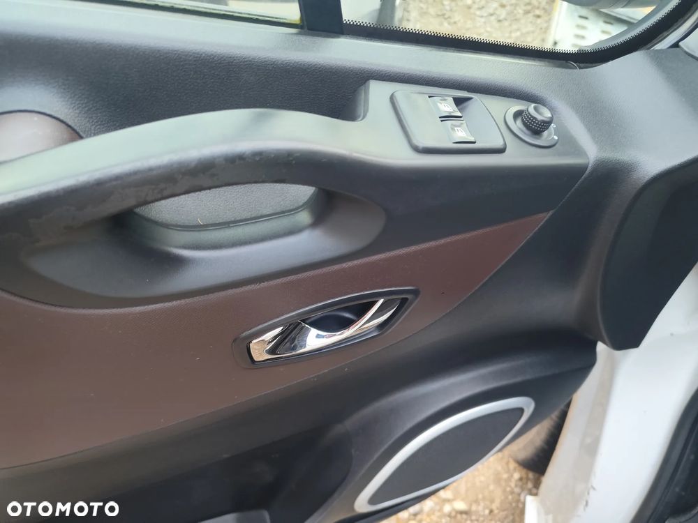 Renault Trafic - 9