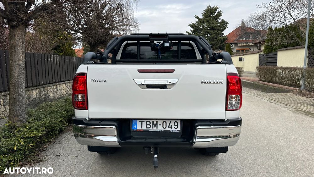 Toyota Hilux 2.8D 204CP 4x4 Double Cab AT Executive - 5