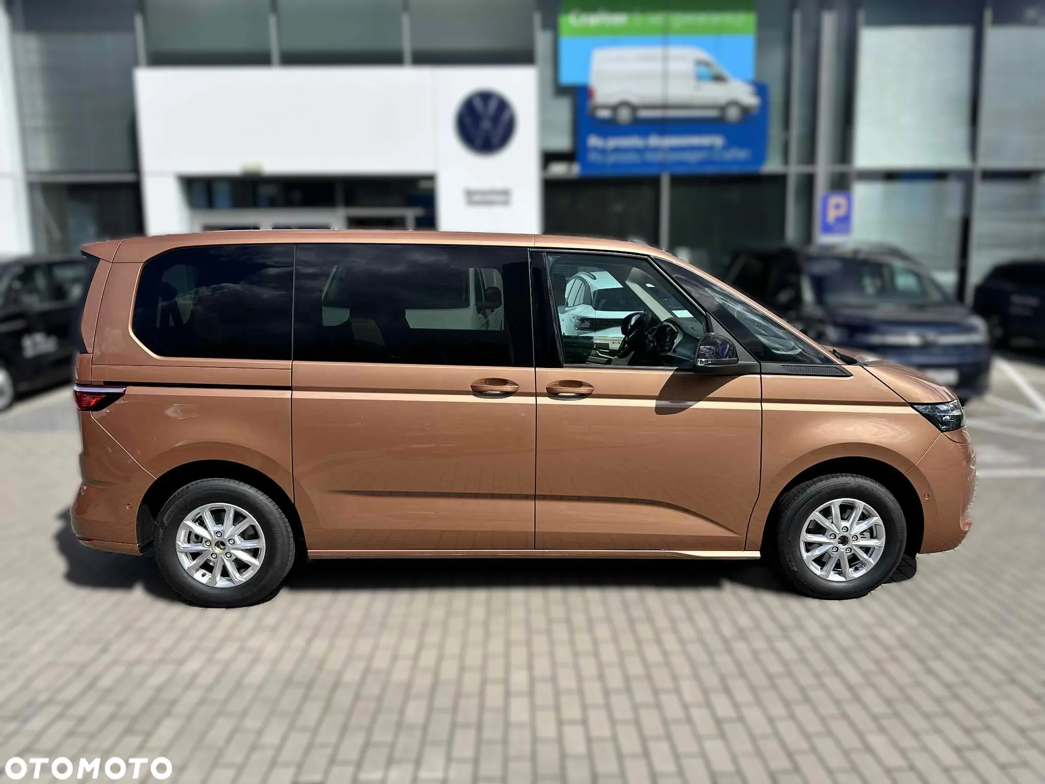 Volkswagen Multivan 2.0 TDI L1 Family DSG - 11