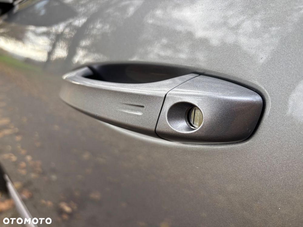 Peugeot 308 1.6 Hybrid PHEV GT EAT8 - 13