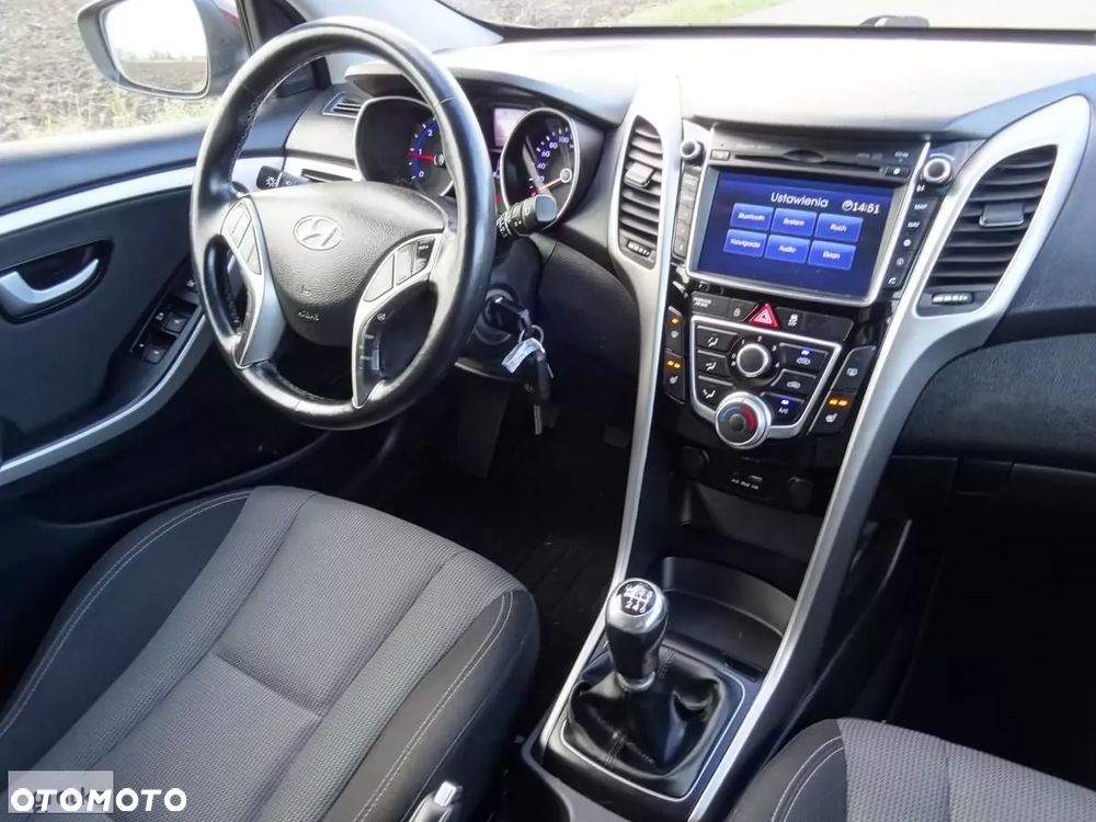 Hyundai i30 1.6 CRDi BlueDrive Premium DCT - 8