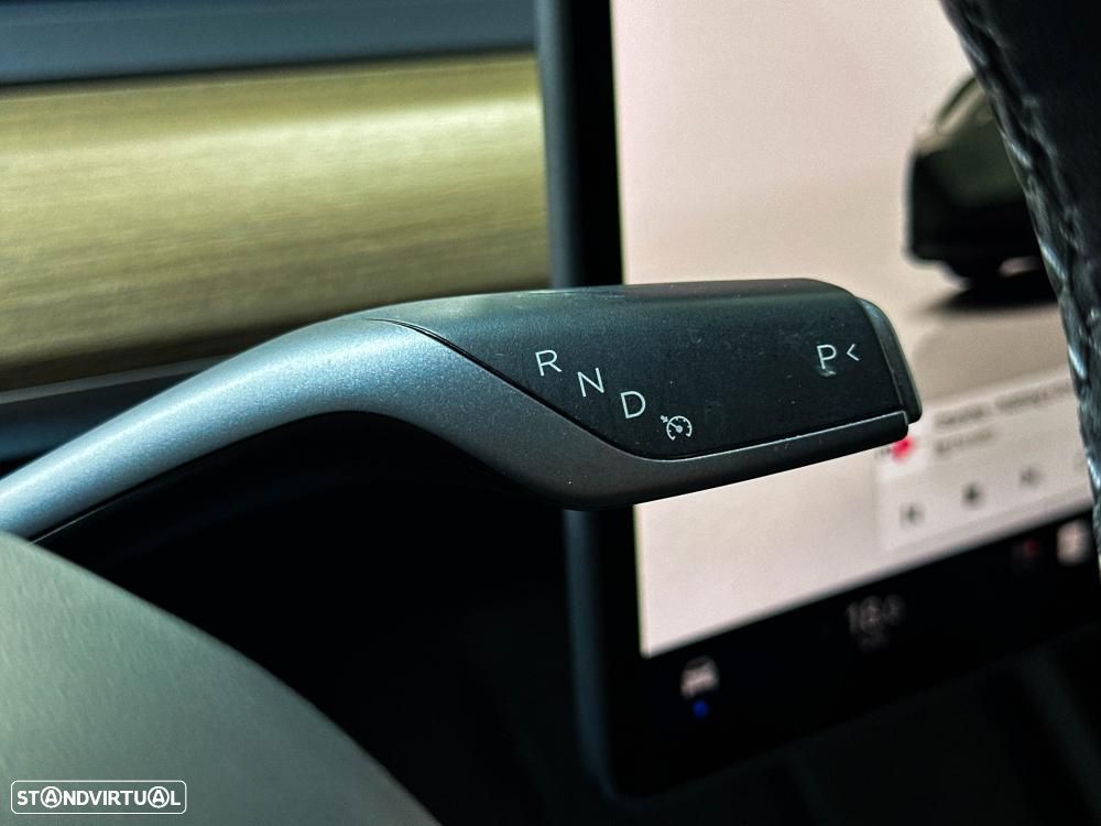 Tesla Model Y Long Range Dual Motor AWD - 45