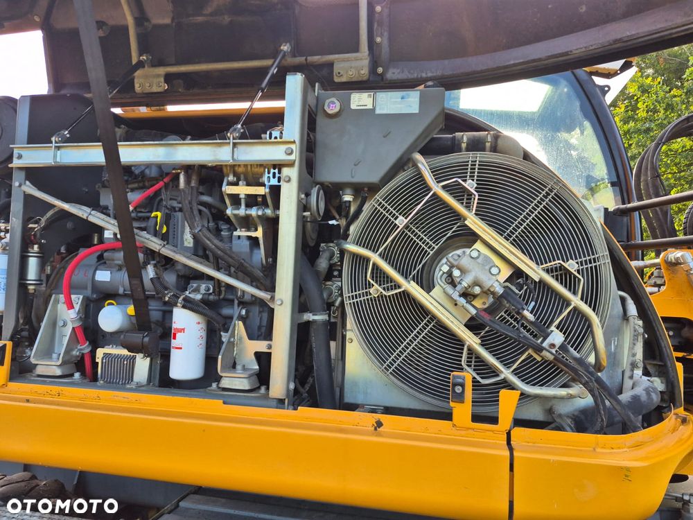 Liebherr A 910 - 19